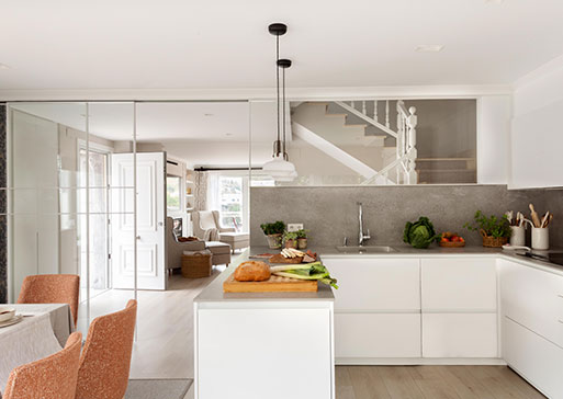 Cocina con cerramiento de cristal Donosti