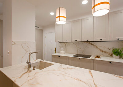 Cocina contemporánea y funcional